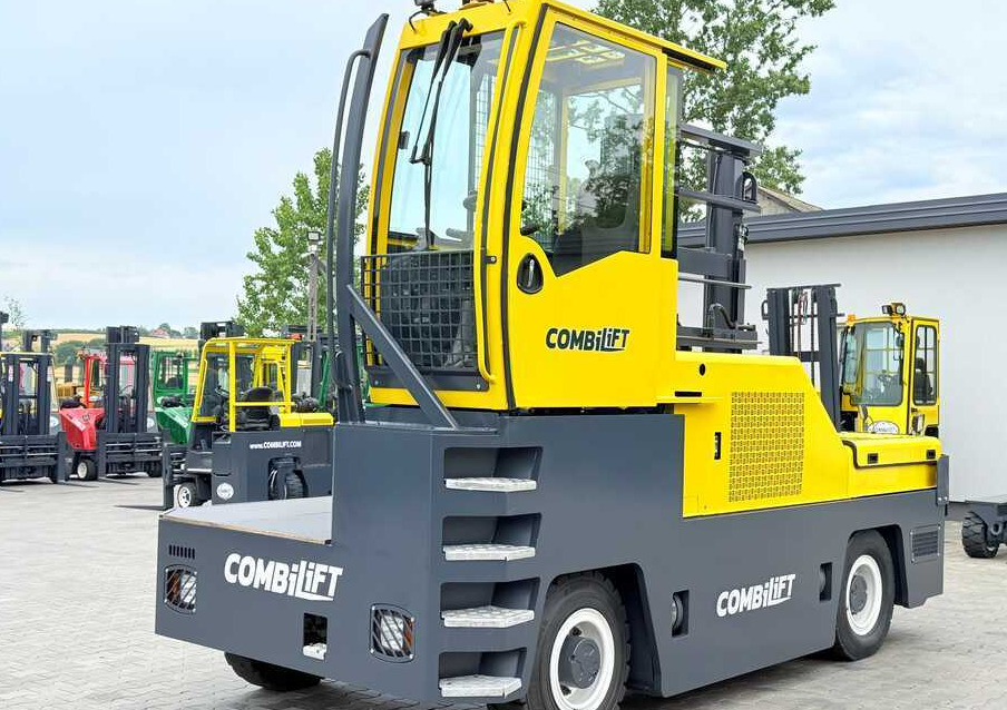 Combilift C6000FSL / DIESEL / DUPLEX – 4100MM / 1400MM FORKS / SIDeloADER / 6000KG LIFTING CAPACITY / FREE LIFT / DEUTZ ENGINE / EXCELLENT CONDITION - Bočný nakladač: obrázok 1 Combilift C6000FSL / DIESEL / DUPLEX – 4100MM / 1400MM FORKS / SIDeloADER / 6000KG LIFTING CAPACITY / FREE LIFT / DEUTZ ENGINE / EXCELLENT CONDITION - Bočný nakladač: obrázok 1
