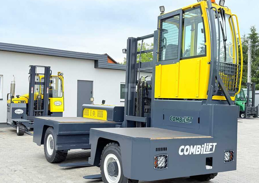 Combilift C6000FSL / DIESEL / DUPLEX – 4100MM / 1400MM FORKS / SIDeloADER / 6000KG LIFTING CAPACITY / FREE LIFT / DEUTZ ENGINE / EXCELLENT CONDITION - Bočný nakladač: obrázok 3 Combilift C6000FSL / DIESEL / DUPLEX – 4100MM / 1400MM FORKS / SIDeloADER / 6000KG LIFTING CAPACITY / FREE LIFT / DEUTZ ENGINE / EXCELLENT CONDITION - Bočný nakladač: obrázok 3