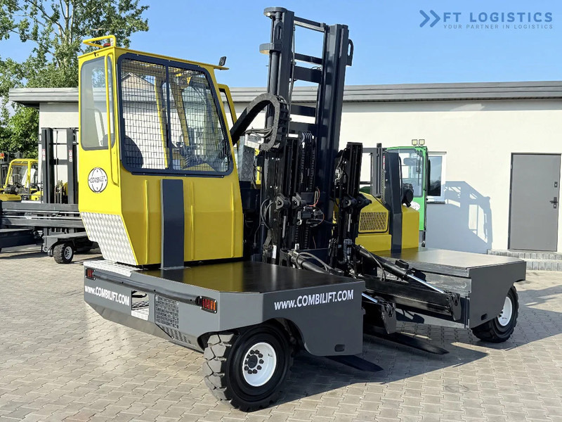 Combilift C6000SR / DUPLEX / 4200MM / LOAD CLAMP ON FORKS / FREE LIFT / DIESEL / POSITIONER / NEW TIRES / LIKE NEW / Wide range of four-wa - 4-cestný skladový zakladač: obrázok 2 Combilift C6000SR / DUPLEX / 4200MM / LOAD CLAMP ON FORKS / FREE LIFT / DIESEL / POSITIONER / NEW TIRES / LIKE NEW / Wide range of four-wa - 4-cestný skladový zakladač: obrázok 2