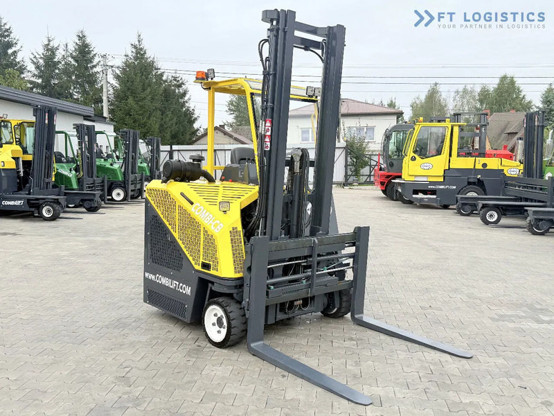 Combilift CB2500 / DUPLEX / 4100MM / DIESEL / FREE LIFT / FORK POSITIONER / SIDE SHIFT / LIKE NEW / Wide range of four-way and side loader - 4-cestný skladový zakladač: obrázok 4 Combilift CB2500 / DUPLEX / 4100MM / DIESEL / FREE LIFT / FORK POSITIONER / SIDE SHIFT / LIKE NEW / Wide range of four-way and side loader - 4-cestný skladový zakladač: obrázok 4
