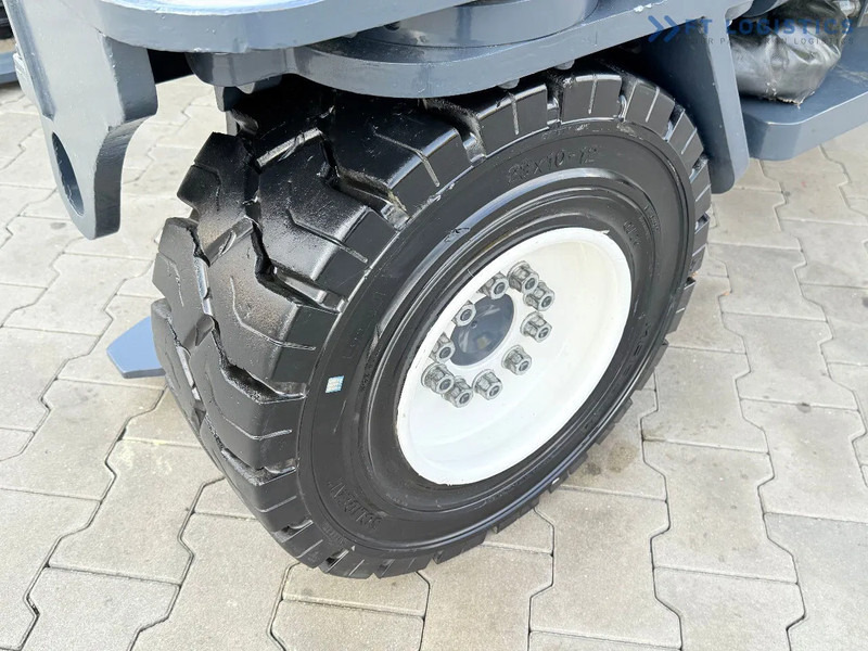 Combilift COMBILIFT C3000XL LARGE CABIN – DUPLEX 3200mm – Year 2015 – LPG – FREE LIFT – SIDESHIFT – CONDITION 5/5 COMBILIFT C3000XL LARGE - 4-cestný skladový zakladač: obrázok 3 Combilift COMBILIFT C3000XL LARGE CABIN – DUPLEX 3200mm – Year 2015 – LPG – FREE LIFT – SIDESHIFT – CONDITION 5/5 COMBILIFT C3000XL LARGE - 4-cestný skladový zakladač: obrázok 3