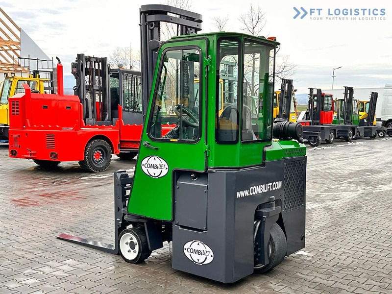 Combilift Combilift C3000CB - DUPLEX 4000mm - Year 2015 - / CABIN - HEATING / ONLY 6546 MTH / EXCELLENT CONDITION / LIKE NEW! Combilift C3 - 4-cestný skladový zakladač: obrázok 5 Combilift Combilift C3000CB - DUPLEX 4000mm - Year 2015 - / CABIN - HEATING / ONLY 6546 MTH / EXCELLENT CONDITION / LIKE NEW! Combilift C3 - 4-cestný skladový zakladač: obrázok 5
