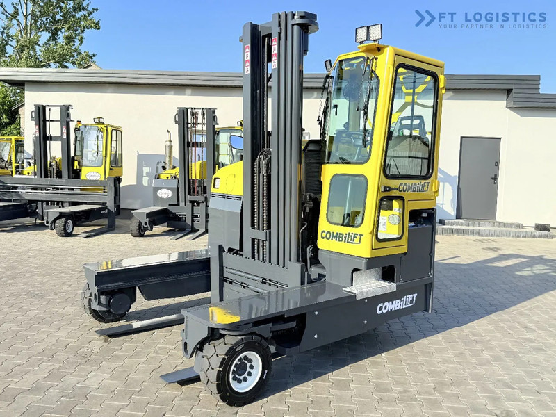 4-cestný skladový zakladač Combilift Combilift C5000 / DIESEL / TRIPLEX 6000MM / FREE LIFT / FORK POSITIONER / BUILT-IN SCALE / HEATING / FULL CABIN / PERFECT CONDIT: obrázok 6