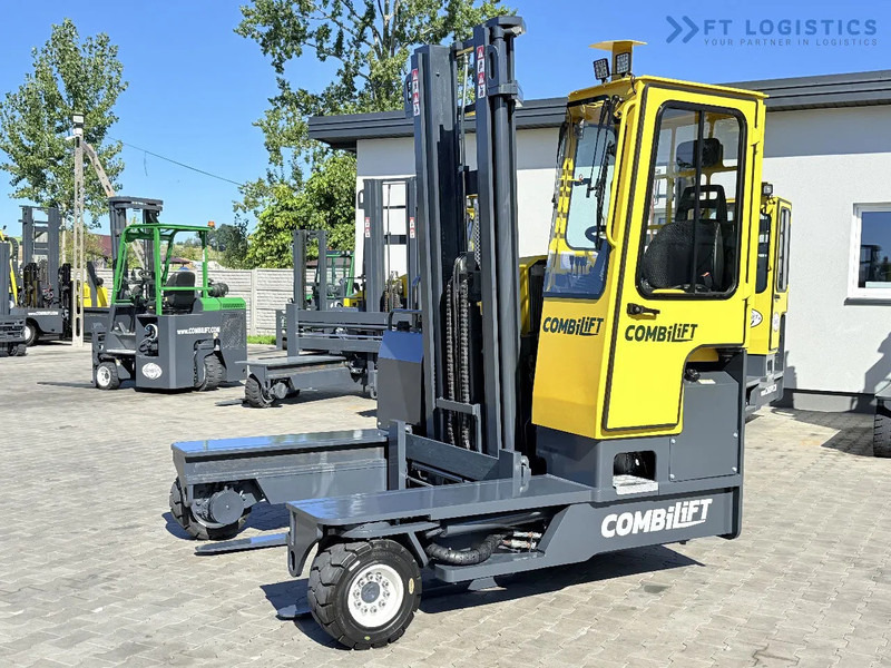 Combilift Combilift FOUR-WAY MULTIDIRECTIONAL FORKLIFT C4000 / DIESEL / DUPLEX 4100MM / ONLY 2888 HOURS / FORK POSITIONER / FULL CABIN – H - 4-cestný skladový zakladač: obrázok 4 Combilift Combilift FOUR-WAY MULTIDIRECTIONAL FORKLIFT C4000 / DIESEL / DUPLEX 4100MM / ONLY 2888 HOURS / FORK POSITIONER / FULL CABIN – H - 4-cestný skladový zakladač: obrázok 4