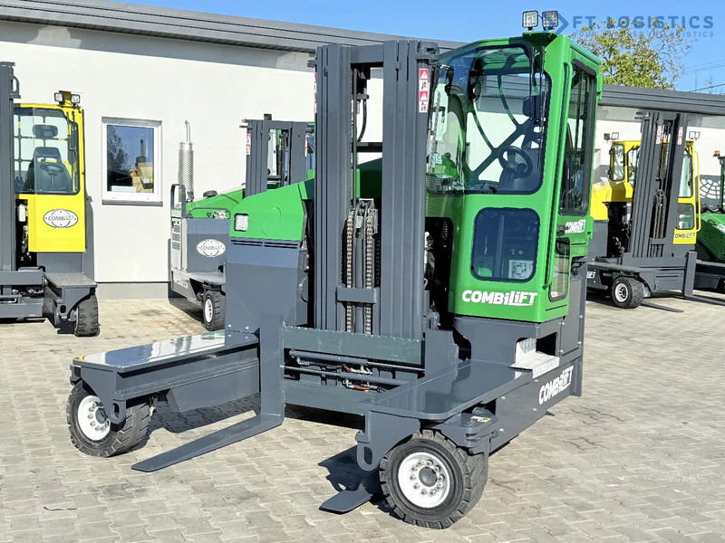 Combilift Combilift FOUR-WAY MULTIDIRECTIONAL FORKLIFT C4500 / DIESEL / TRIPLEX 4900MM / ONLY 4854 HOURS / FORK POSITIONER / FULL CABIN – - 4-cestný skladový zakladač: obrázok 5 Combilift Combilift FOUR-WAY MULTIDIRECTIONAL FORKLIFT C4500 / DIESEL / TRIPLEX 4900MM / ONLY 4854 HOURS / FORK POSITIONER / FULL CABIN – - 4-cestný skladový zakladač: obrázok 5