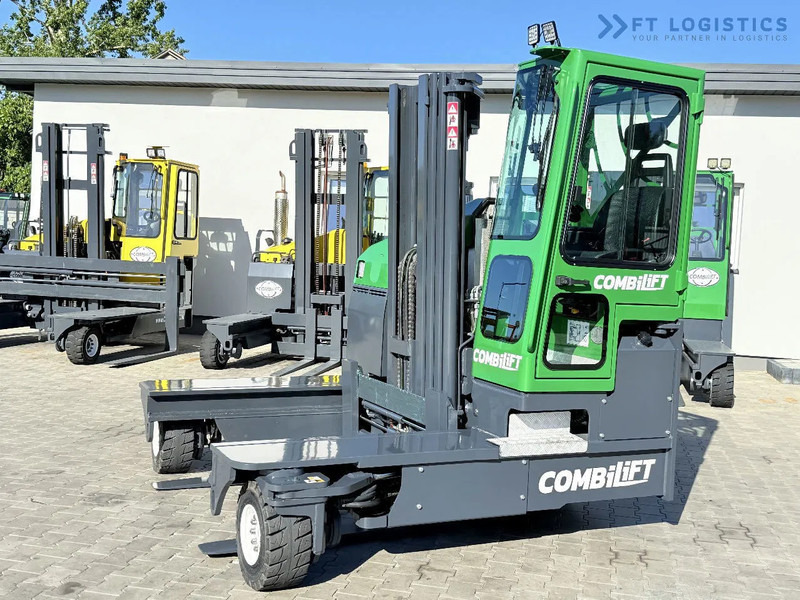 Combilift Combilift FOUR-WAY MULTIDIRECTIONAL FORKLIFT C4500 / DIESEL / TRIPLEX 4900MM / ONLY 4854 HOURS / FORK POSITIONER / FULL CABIN – - 4-cestný skladový zakladač: obrázok 3 Combilift Combilift FOUR-WAY MULTIDIRECTIONAL FORKLIFT C4500 / DIESEL / TRIPLEX 4900MM / ONLY 4854 HOURS / FORK POSITIONER / FULL CABIN – - 4-cestný skladový zakladač: obrázok 3