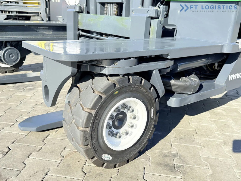 Combilift Combilift Four-Way Multi-Directional Forklift C3500 / Diesel / Duplex 4100 mm / Only 1532 Operating Hours / Fork Positioner / Fu - 4-cestný skladový zakladač: obrázok 4 Combilift Combilift Four-Way Multi-Directional Forklift C3500 / Diesel / Duplex 4100 mm / Only 1532 Operating Hours / Fork Positioner / Fu - 4-cestný skladový zakladač: obrázok 4