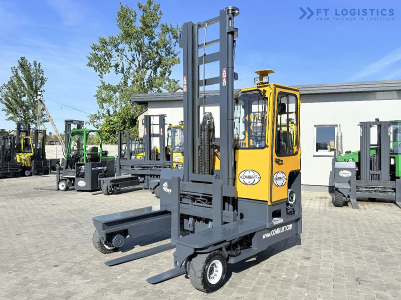Combilift FOUR-WAY MULTIDIRECTIONAL FORKLIFT / C4000 / DUPLEX - 5500MM / FREE-LIFT / FORKS POSITIONER / LIKE-NEW FOUR-WAY MULTIDIRECTIONAL - 4-cestný skladový zakladač: obrázok 2 Combilift FOUR-WAY MULTIDIRECTIONAL FORKLIFT / C4000 / DUPLEX - 5500MM / FREE-LIFT / FORKS POSITIONER / LIKE-NEW FOUR-WAY MULTIDIRECTIONAL - 4-cestný skladový zakladač: obrázok 2