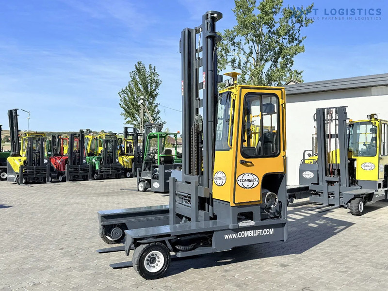 Combilift FOUR-WAY MULTIDIRECTIONAL FORKLIFT / C4000 / DUPLEX - 5500MM / FREE-LIFT / FORKS POSITIONER / LIKE-NEW FOUR-WAY MULTIDIRECTIONAL - 4-cestný skladový zakladač: obrázok 3 Combilift FOUR-WAY MULTIDIRECTIONAL FORKLIFT / C4000 / DUPLEX - 5500MM / FREE-LIFT / FORKS POSITIONER / LIKE-NEW FOUR-WAY MULTIDIRECTIONAL - 4-cestný skladový zakladač: obrázok 3