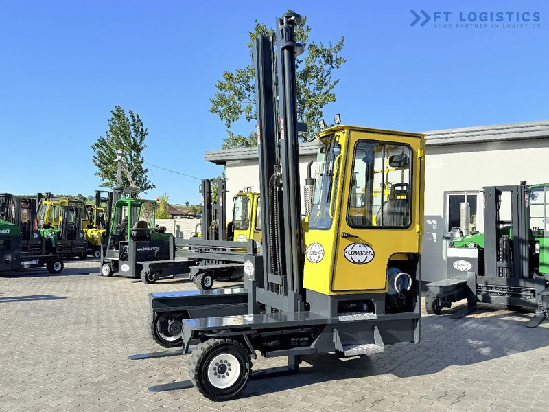 Combilift FOUR-WAY MULTIDIRECTIONAL FORKLIFT C5000 / GAS / TRIPLEX 6000MM / ONLY 4263 HOURS / FORK POSITIONER / EXCELLENT CONDITION / Wide - 4-cestný skladový zakladač: obrázok 3 Combilift FOUR-WAY MULTIDIRECTIONAL FORKLIFT C5000 / GAS / TRIPLEX 6000MM / ONLY 4263 HOURS / FORK POSITIONER / EXCELLENT CONDITION / Wide - 4-cestný skladový zakladač: obrázok 3