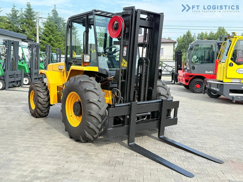 JCB 940 / DIESEL / TRIPLEX 4500MM / FORK POSITIONER / SIDE SHIFT / 4T / NEW TYRES / LIKE NEW 940 / DIESEL / TRIPLEX 4500MM / FORK PO - Terénny vozík: obrázok 5 JCB 940 / DIESEL / TRIPLEX 4500MM / FORK POSITIONER / SIDE SHIFT / 4T / NEW TYRES / LIKE NEW 940 / DIESEL / TRIPLEX 4500MM / FORK PO - Terénny vozík: obrázok 5