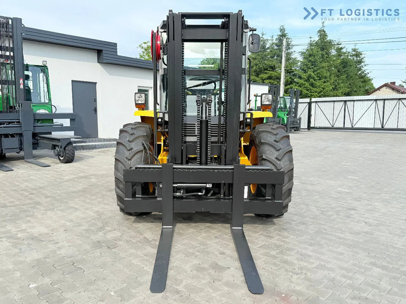 JCB 940 / DIESEL / TRIPLEX 4500MM / FORK POSITIONER / SIDE SHIFT / 4T / NEW TYRES / LIKE NEW 940 / DIESEL / TRIPLEX 4500MM / FORK PO - Terénny vozík: obrázok 4 JCB 940 / DIESEL / TRIPLEX 4500MM / FORK POSITIONER / SIDE SHIFT / 4T / NEW TYRES / LIKE NEW 940 / DIESEL / TRIPLEX 4500MM / FORK PO - Terénny vozík: obrázok 4