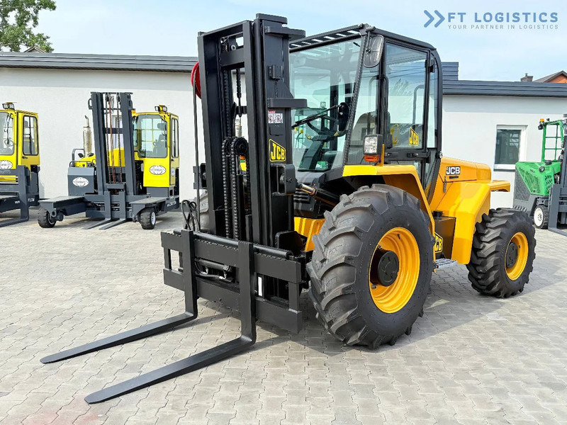 JCB 940 / DIESEL / TRIPLEX 4500MM / FORK POSITIONER / SIDE SHIFT / 4T / NEW TYRES / LIKE NEW 940 / DIESEL / TRIPLEX 4500MM / FORK PO - Terénny vozík: obrázok 1 JCB 940 / DIESEL / TRIPLEX 4500MM / FORK POSITIONER / SIDE SHIFT / 4T / NEW TYRES / LIKE NEW 940 / DIESEL / TRIPLEX 4500MM / FORK PO - Terénny vozík: obrázok 1