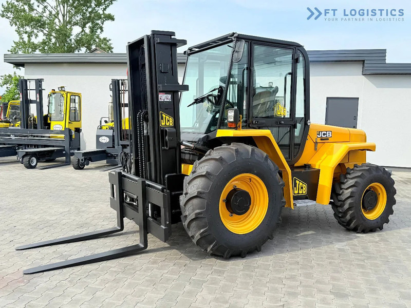JCB 940 / DIESEL / TRIPLEX 4500MM / FORK POSITIONER / SIDE SHIFT / 4T / NEW TYRES / LIKE NEW 940 / DIESEL / TRIPLEX 4500MM / FORK PO - Terénny vozík: obrázok 2 JCB 940 / DIESEL / TRIPLEX 4500MM / FORK POSITIONER / SIDE SHIFT / 4T / NEW TYRES / LIKE NEW 940 / DIESEL / TRIPLEX 4500MM / FORK PO - Terénny vozík: obrázok 2
