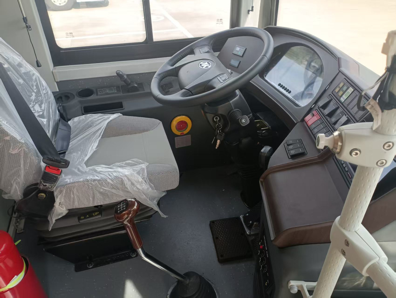 ANKAI 30 seats - Autokar: obrázok 3 ANKAI 30 seats - Autokar: obrázok 3