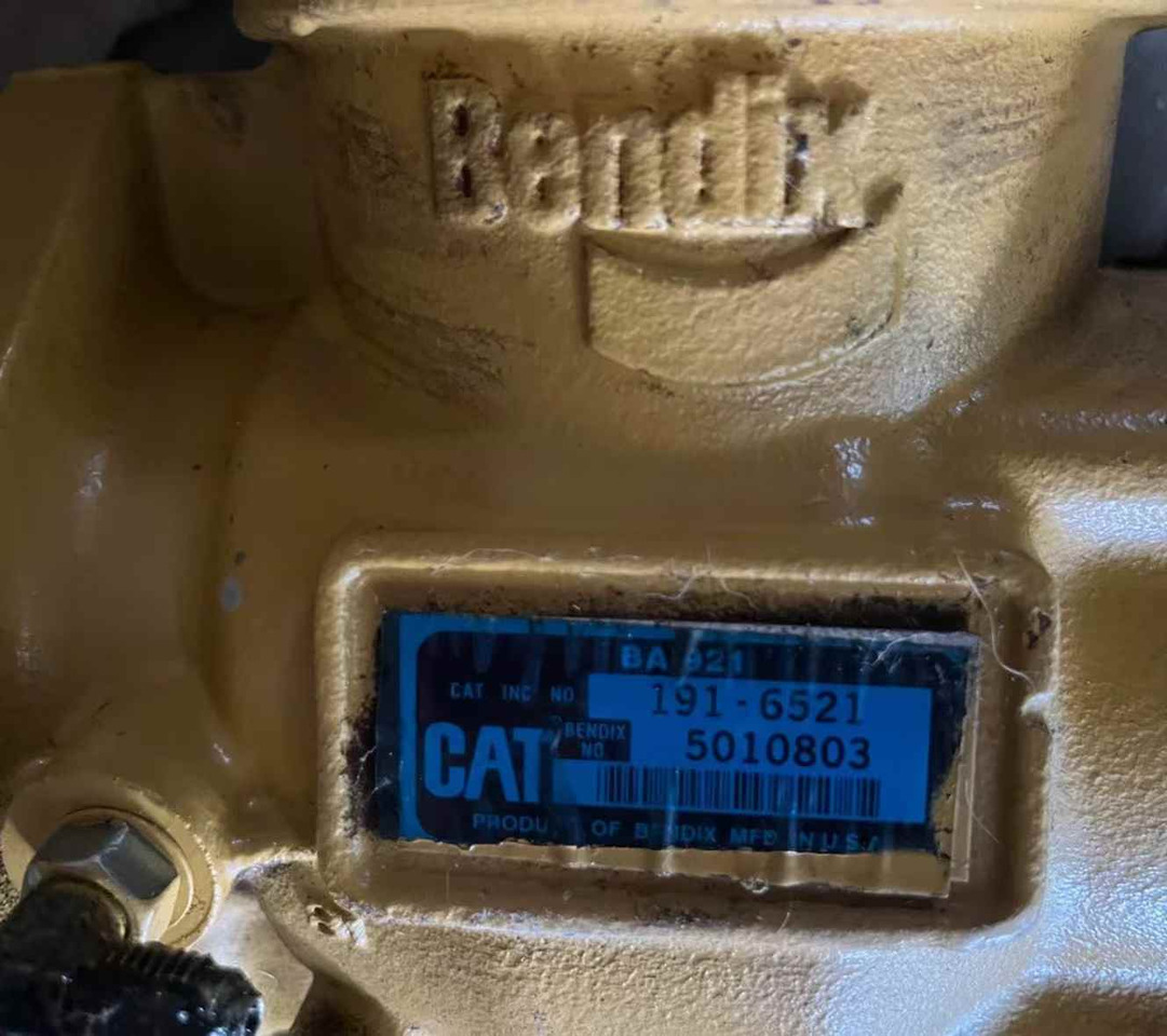CATERPILLAR 385-0935 385-0936 385-0937 10R-1437 20R-0176 20R-0178 - Kompresor klimatizácie pre Rýpadlo: obrázok 2 CATERPILLAR 385-0935 385-0936 385-0937 10R-1437 20R-0176 20R-0178 - Kompresor klimatizácie pre Rýpadlo: obrázok 2