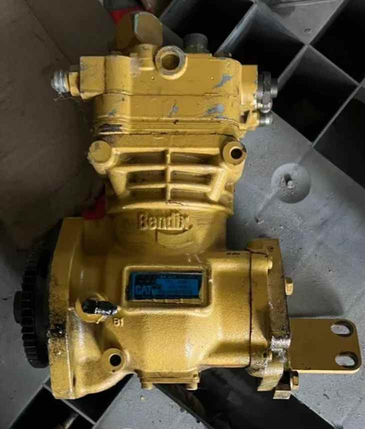 CATERPILLAR 385-0935 385-0936 385-0937 10R-1437 20R-0176 20R-0178 - Kompresor klimatizácie pre Rýpadlo: obrázok 1 CATERPILLAR 385-0935 385-0936 385-0937 10R-1437 20R-0176 20R-0178 - Kompresor klimatizácie pre Rýpadlo: obrázok 1