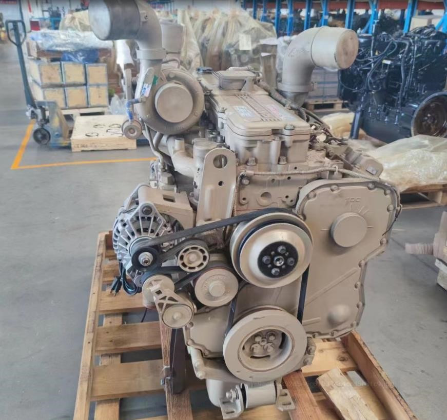 CUMMINS QSC8.3 - Motor pre Rýpadlo: obrázok 1 CUMMINS QSC8.3 - Motor pre Rýpadlo: obrázok 1