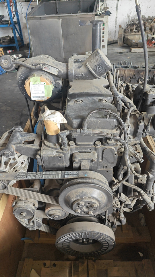 Cummins QSB6.7 - Motor pre Rýpadlo: obrázok 1 Cummins QSB6.7 - Motor pre Rýpadlo: obrázok 1