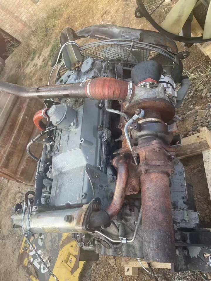 ISUZU 4HK1 - Motor pre Rýpadlo: obrázok 1 ISUZU 4HK1 - Motor pre Rýpadlo: obrázok 1