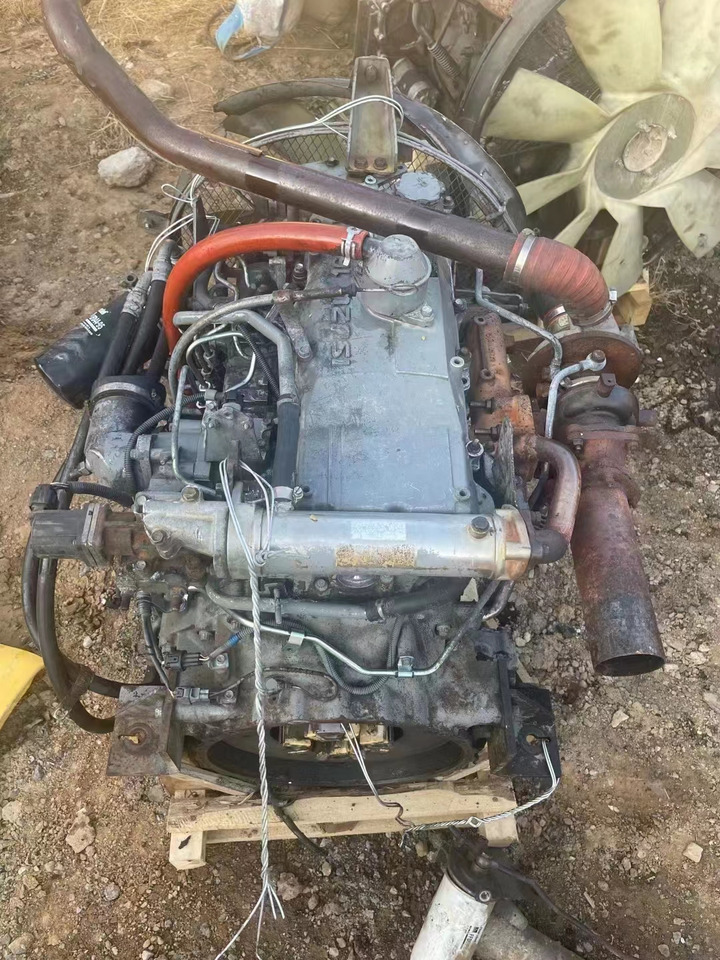 ISUZU 4HK1 - Motor pre Rýpadlo: obrázok 3 ISUZU 4HK1 - Motor pre Rýpadlo: obrázok 3
