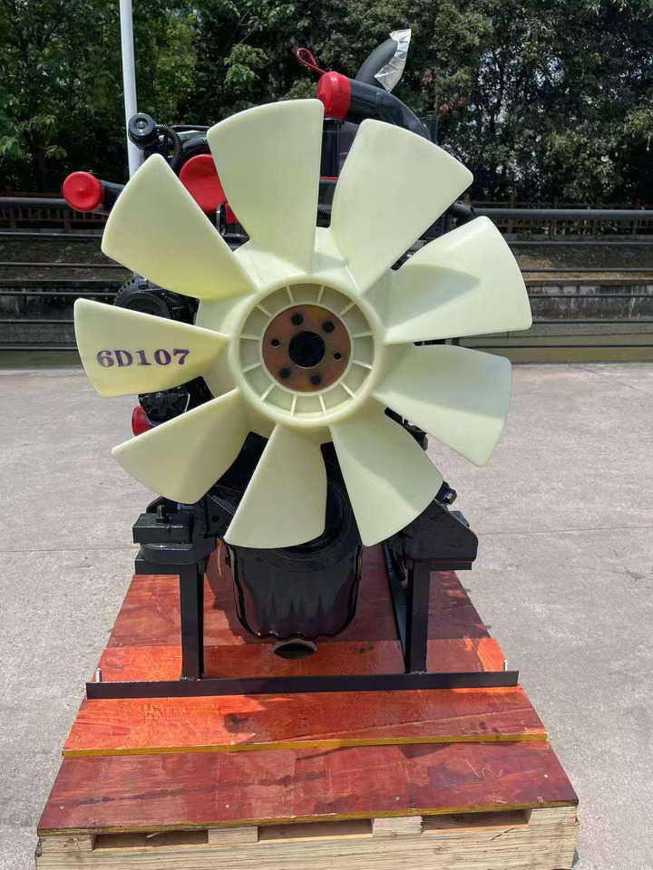 KOMATSU 6D107E-1 - Motor pre Rýpadlo: obrázok 3 KOMATSU 6D107E-1 - Motor pre Rýpadlo: obrázok 3