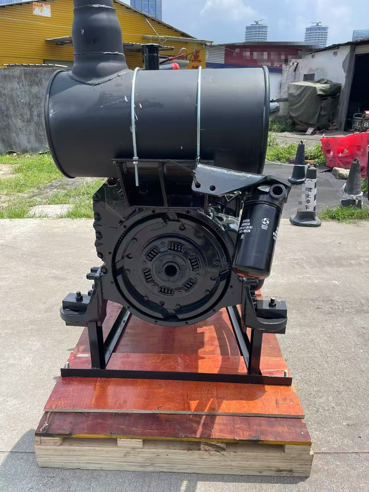 KOMATSU 6D107E-1 - Motor pre Rýpadlo: obrázok 3 KOMATSU 6D107E-1 - Motor pre Rýpadlo: obrázok 3