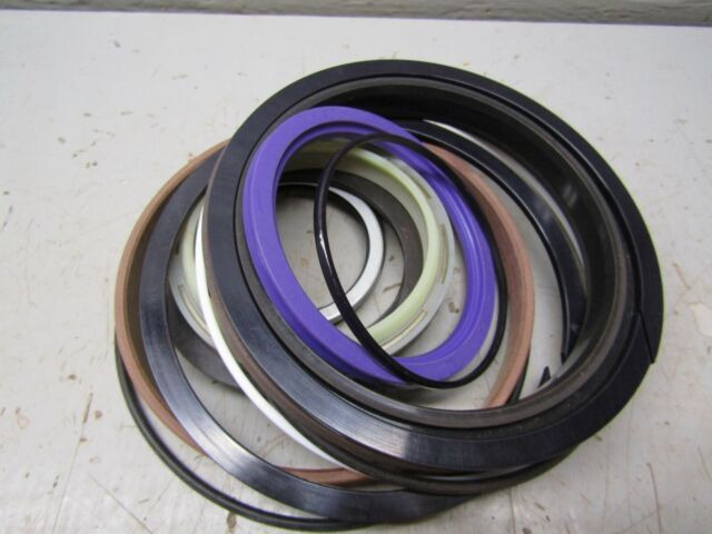 KOMATSU Good price 707-99-77630 - Sada na opravu motora pre Rýpadlo: obrázok 1 KOMATSU Good price 707-99-77630 - Sada na opravu motora pre Rýpadlo: obrázok 1