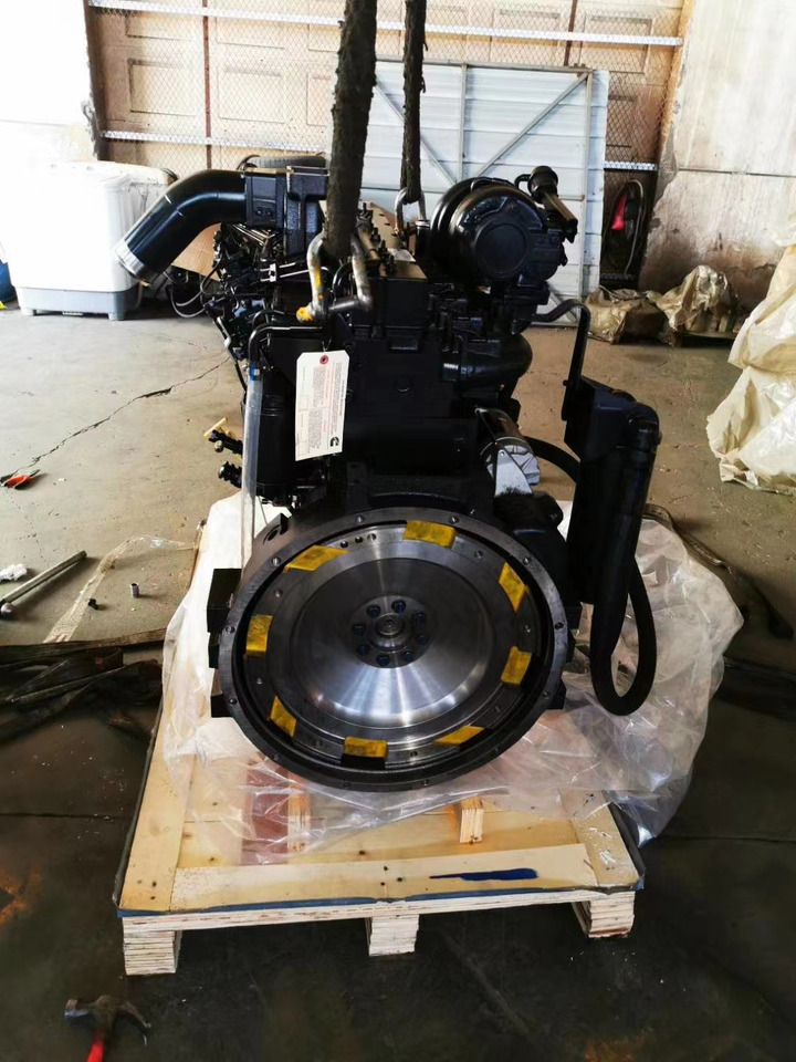 KOMATSU SAA6D114E - Motor pre Rýpadlo: obrázok 2 KOMATSU SAA6D114E - Motor pre Rýpadlo: obrázok 2