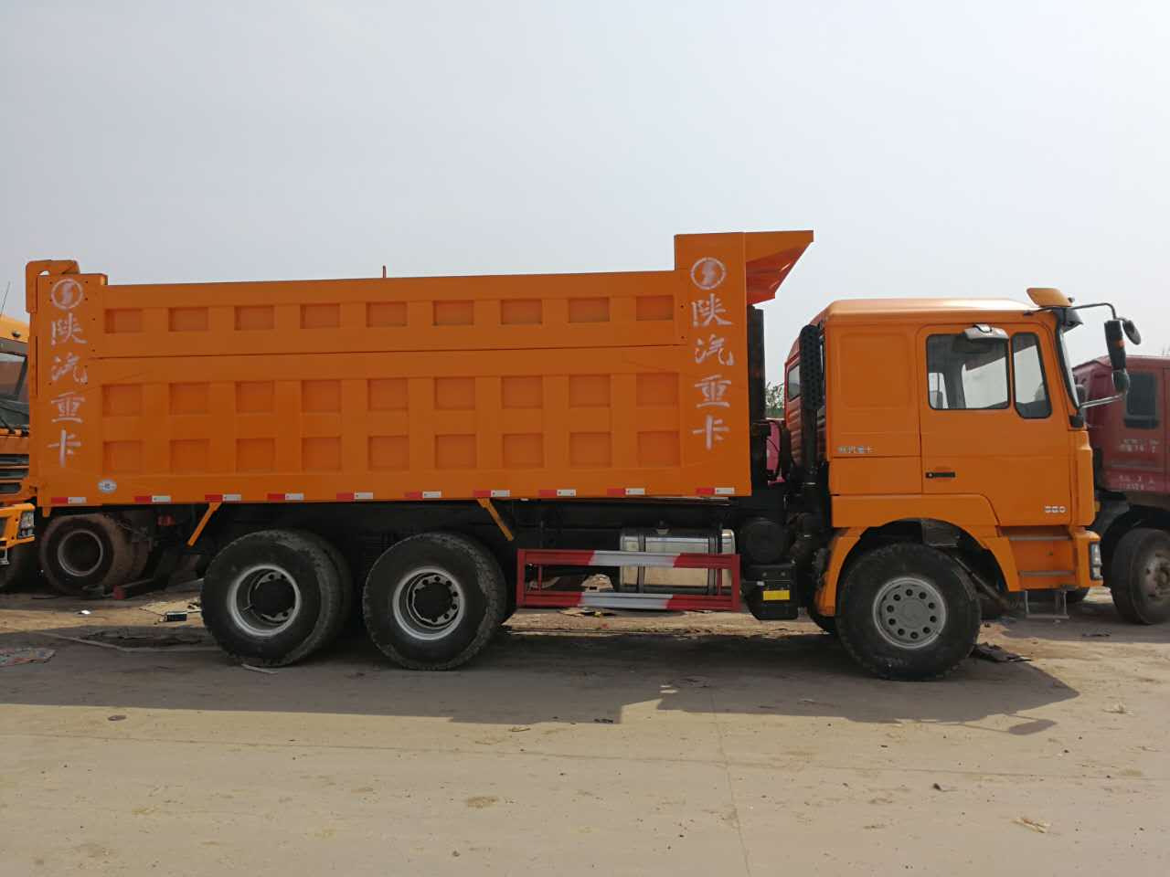 Shacman Shacman 380 6*4 dump truck - Sklápač: obrázok 2 Shacman Shacman 380 6*4 dump truck - Sklápač: obrázok 2