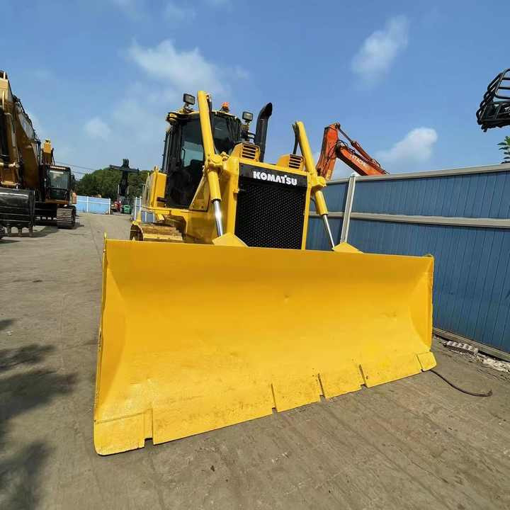 Cheap Price komatsu D65 Bulldozer with Ripper , Original Made Dozer komatsu D65 , komatsu D65p D80p D85p Bulldozer - Buldozér: obrázok 2 Cheap Price komatsu D65 Bulldozer with Ripper , Original Made Dozer komatsu D65 , komatsu D65p D80p D85p Bulldozer - Buldozér: obrázok 2
