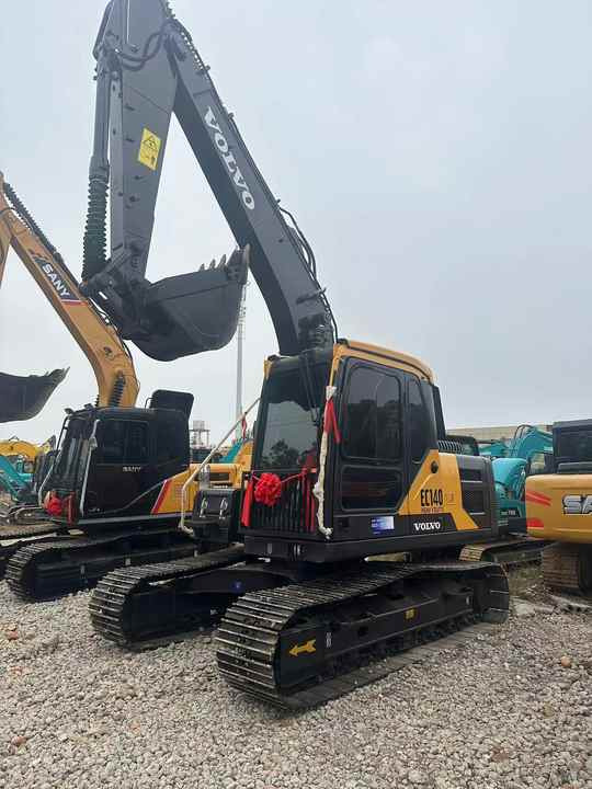 China Brand Used VOLVO EC140 Mini Excavator 6ton Crawler Earth Digger Machine for Sale - Pásové rýpadlo: obrázok 3 China Brand Used VOLVO EC140 Mini Excavator 6ton Crawler Earth Digger Machine for Sale - Pásové rýpadlo: obrázok 3
