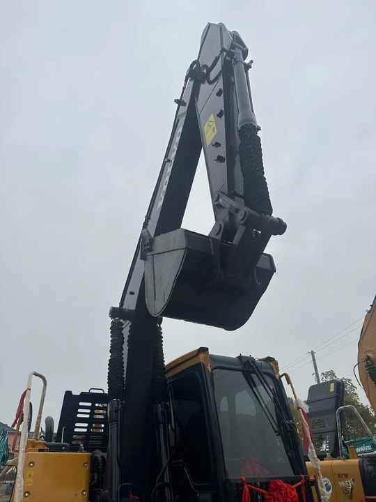 China Brand Used VOLVO EC140 Mini Excavator 6ton Crawler Earth Digger Machine for Sale - Pásové rýpadlo: obrázok 5 China Brand Used VOLVO EC140 Mini Excavator 6ton Crawler Earth Digger Machine for Sale - Pásové rýpadlo: obrázok 5
