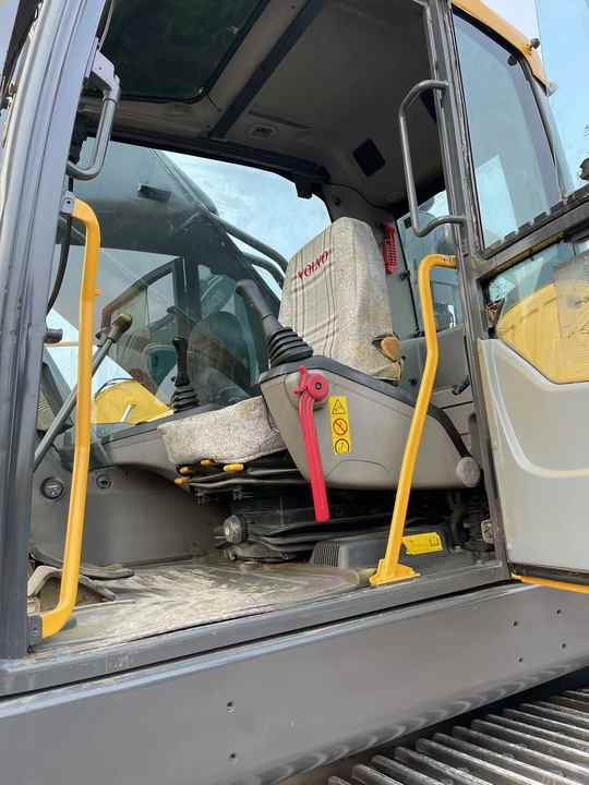Good Condition VOLVO EC480DL Excavator Low Price Large Hydraulic Crawler Excavator volvo 480dl for Sale - Pásové rýpadlo: obrázok 2 Good Condition VOLVO EC480DL Excavator Low Price Large Hydraulic Crawler Excavator volvo 480dl for Sale - Pásové rýpadlo: obrázok 2