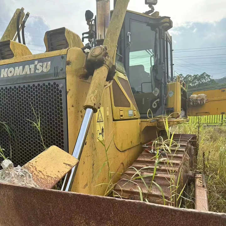 Komatsu D65 Used Bulldozer , Original Condition Painting komatsu Bulldozer , Komatsu D50p D65p D85p - Buldozér: obrázok 1 Komatsu D65 Used Bulldozer , Original Condition Painting komatsu Bulldozer , Komatsu D50p D65p D85p - Buldozér: obrázok 1