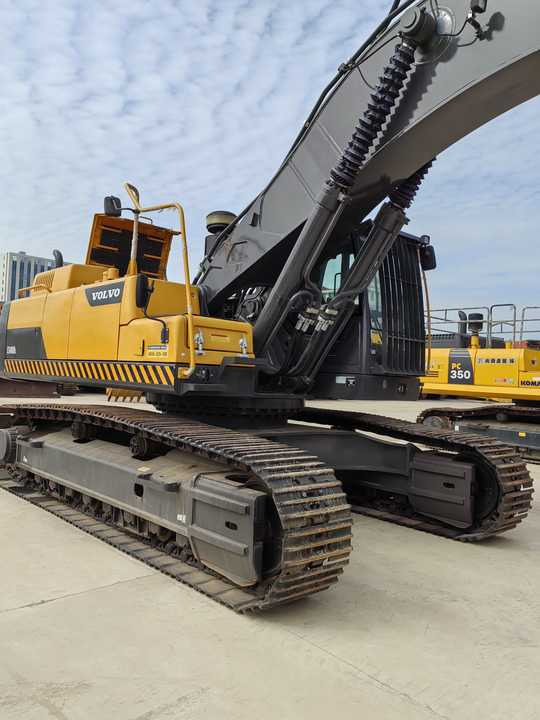 Large Excavator volvo Ec480 with Good Condition for Sale Used volvo Brand Ec210 240 290 380 480 Excavator for Sale - Rýpadlo: obrázok 3 Large Excavator volvo Ec480 with Good Condition for Sale Used volvo Brand Ec210 240 290 380 480 Excavator for Sale - Rýpadlo: obrázok 3