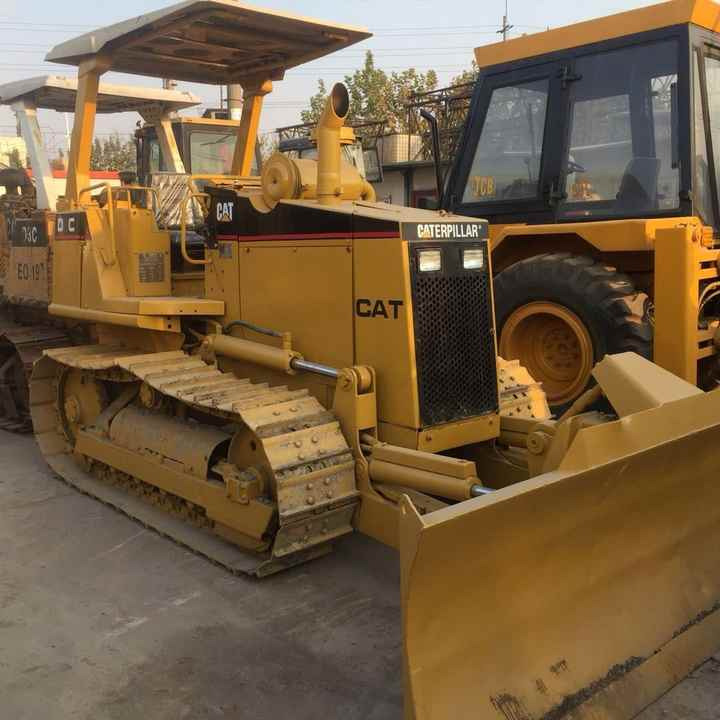 Mini CAT Bulldozer D3c D3 D3k D3m D4h D4m D4k D5h D5g D5k D5m Used Bulldozer with Ripper for Sale - Buldozér: obrázok 1 Mini CAT Bulldozer D3c D3 D3k D3m D4h D4m D4k D5h D5g D5k D5m Used Bulldozer with Ripper for Sale - Buldozér: obrázok 1