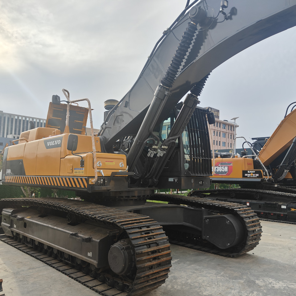 EXCAVATOR Good Condition VOLVO EC480DL Excavator Low Price Large Hydraulic Crawler Excavator volvo 480dl for Sale - Stavebné stroje: obrázok 2 EXCAVATOR Good Condition VOLVO EC480DL Excavator Low Price Large Hydraulic Crawler Excavator volvo 480dl for Sale - Stavebné stroje: obrázok 2