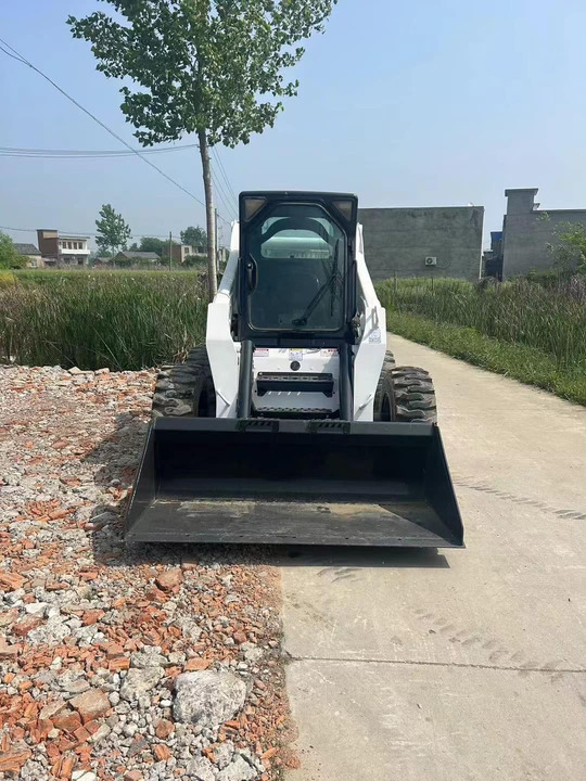 The Best Selling Used Construction Machinery in USA Bobcat S330 Loader High Quality and Cheap Price - Šmykom riadený nakladač: obrázok 5 The Best Selling Used Construction Machinery in USA Bobcat S330 Loader High Quality and Cheap Price - Šmykom riadený nakladač: obrázok 5