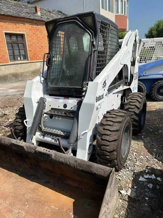 Used Bob Cat Bob Cat S300 Used Skid Steer Wheel Loader Multifunctional Track Loaders Bobcat - Kolesový nakladač: obrázok 2 Used Bob Cat Bob Cat S300 Used Skid Steer Wheel Loader Multifunctional Track Loaders Bobcat - Kolesový nakladač: obrázok 2