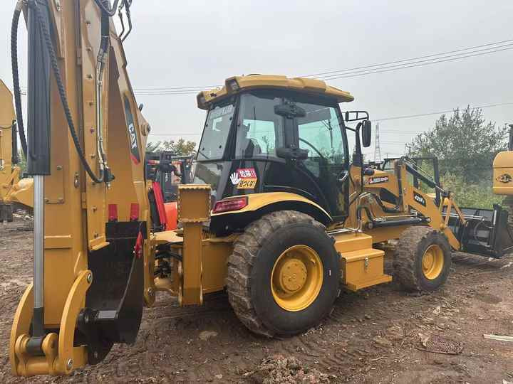 Used Caterpillar CAT 450F Retro Excavator CAT420F Cheap Price for Sale - Rýpadlo-nakladač: obrázok 2 Used Caterpillar CAT 450F Retro Excavator CAT420F Cheap Price for Sale - Rýpadlo-nakladač: obrázok 2
