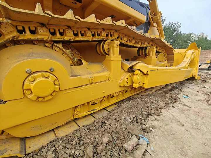 Used China Made SD22 Construction Machinery Shantui SD22 Crawler Bulldozer SD22 Earthmoving Machine Used Bulldozer - Buldozér: obrázok 5 Used China Made SD22 Construction Machinery Shantui SD22 Crawler Bulldozer SD22 Earthmoving Machine Used Bulldozer - Buldozér: obrázok 5