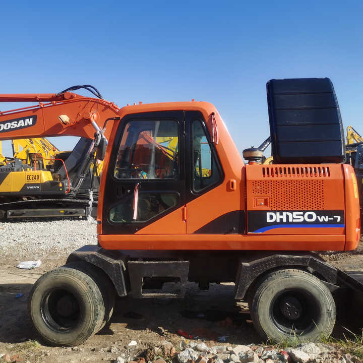Used Digger Doosan Dh150w-7 Construction Machinery Construction Digger Used Doosan Dh150w-7 Cheap Excavator - Pásové rýpadlo: obrázok 1 Used Digger Doosan Dh150w-7 Construction Machinery Construction Digger Used Doosan Dh150w-7 Cheap Excavator - Pásové rýpadlo: obrázok 1