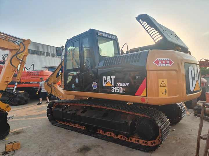 Used Excavator Caterpillar CAT315D Small and Medium-sized Original 15 Ton Excavator CAT315D for Sale - Pásové rýpadlo: obrázok 5 Used Excavator Caterpillar CAT315D Small and Medium-sized Original 15 Ton Excavator CAT315D for Sale - Pásové rýpadlo: obrázok 5