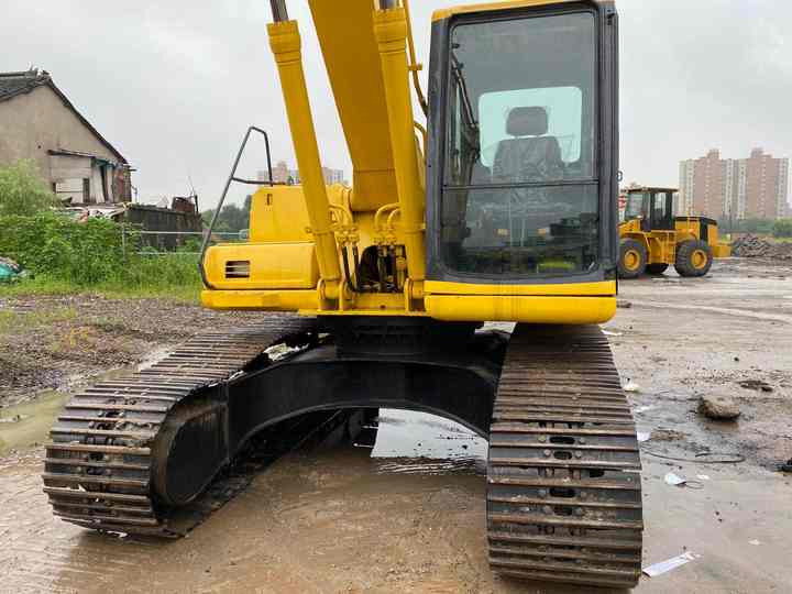 Used Good Quality Japan Original PC200-6 in Good Condition PC200-6 Komatsu - Pásové rýpadlo: obrázok 2 Used Good Quality Japan Original PC200-6 in Good Condition PC200-6 Komatsu - Pásové rýpadlo: obrázok 2
