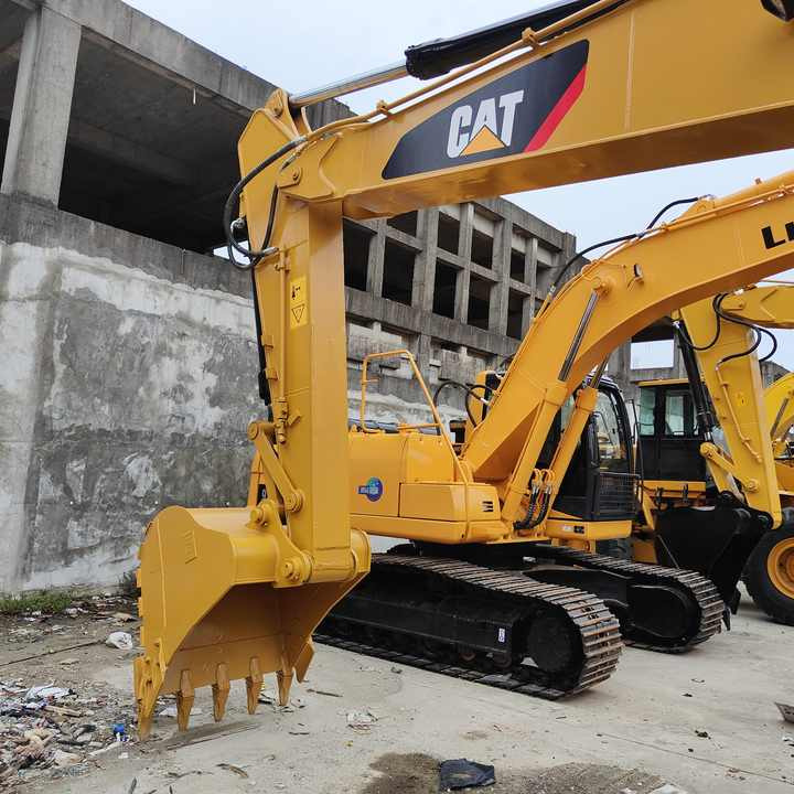 Used Machinery Construction Crawler Used Cat 320d Excavator Machine 325d 330d Caterpillar Machinery Cat 320d Used Excavators - Pásové rýpadlo: obrázok 4 Used Machinery Construction Crawler Used Cat 320d Excavator Machine 325d 330d Caterpillar Machinery Cat 320d Used Excavators - Pásové rýpadlo: obrázok 4