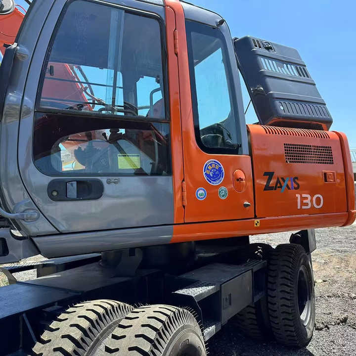 Used Wheel Excavator Hitachi ZX 130W Made in Japan 13ton Hitachi Zx130w Wheel Excavator Price Used Hitachi Zx130 Excavator SALE - Rýpadlo: obrázok 1 Used Wheel Excavator Hitachi ZX 130W Made in Japan 13ton Hitachi Zx130w Wheel Excavator Price Used Hitachi Zx130 Excavator SALE - Rýpadlo: obrázok 1