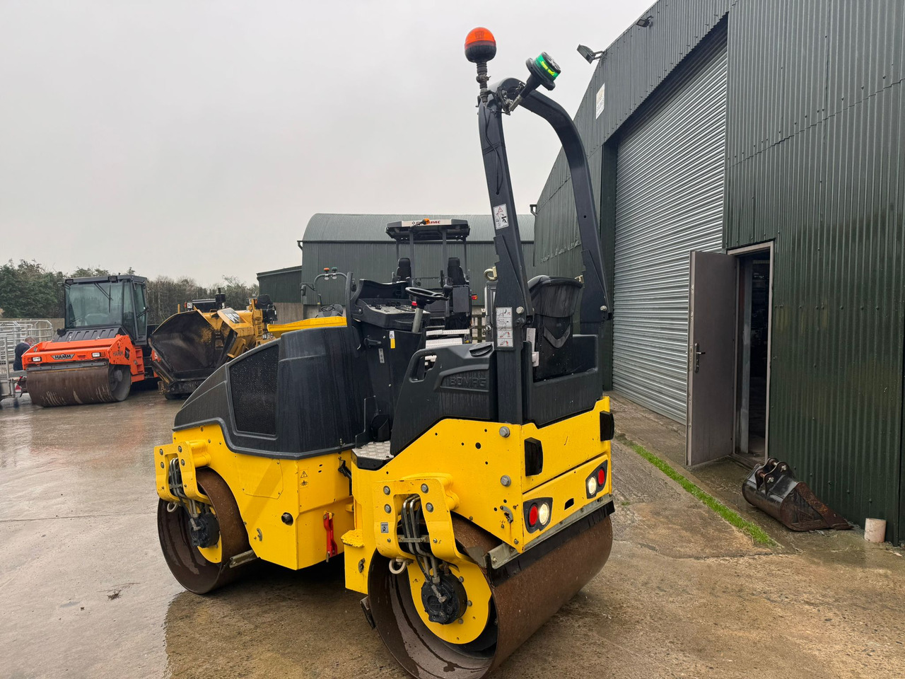 BOMAG BW120AD-5 - Cestný valec: obrázok 3 BOMAG BW120AD-5 - Cestný valec: obrázok 3