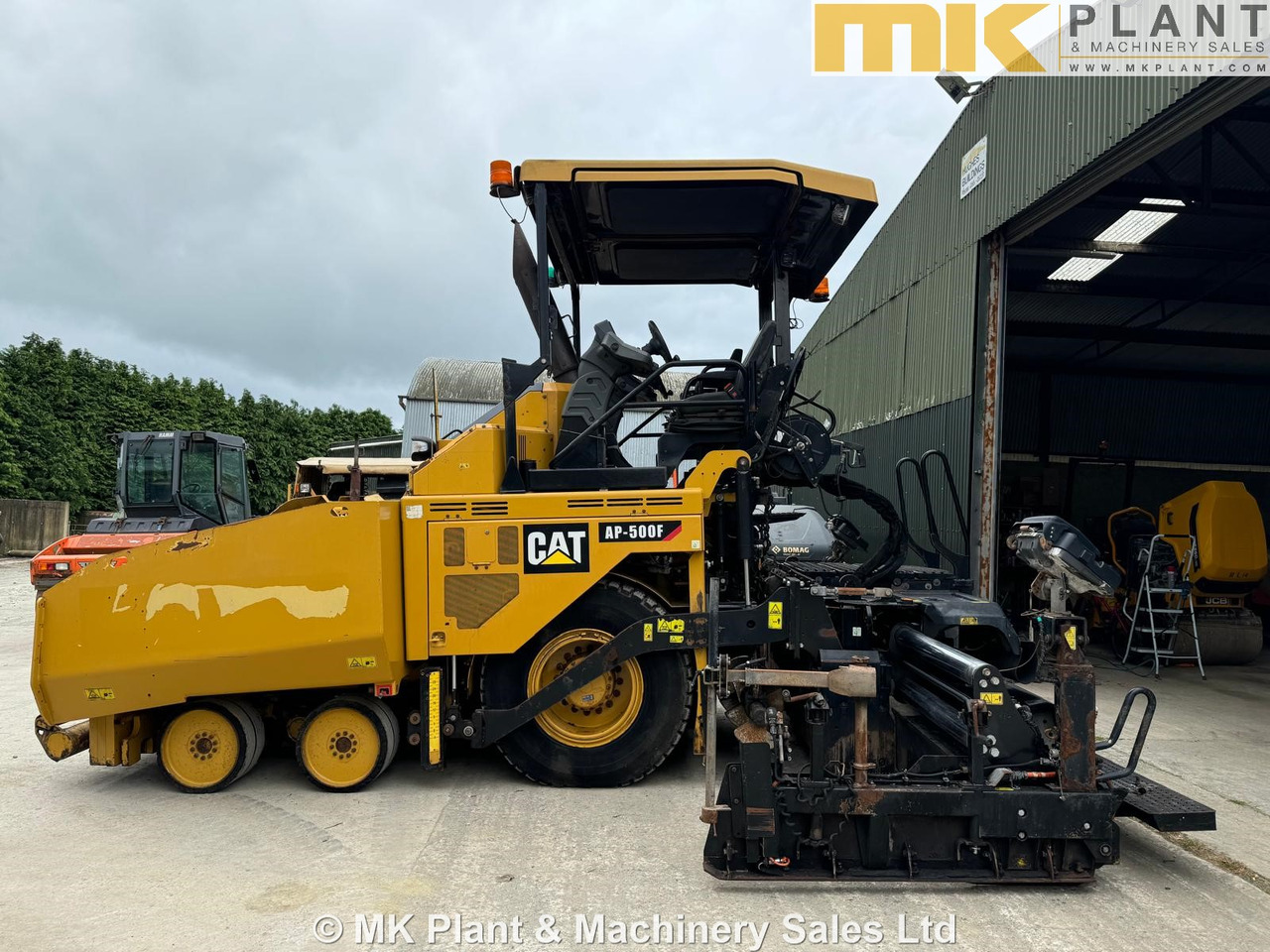 CATERPILLAR AP500F - Finišer: obrázok 4 CATERPILLAR AP500F - Finišer: obrázok 4
