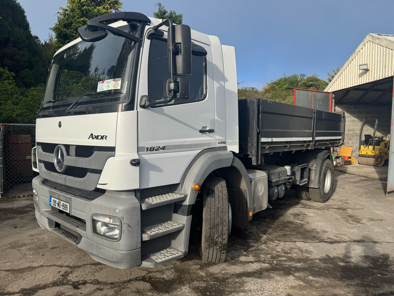 MERCEDES-BENZ Axor 1823 - Sklápač: obrázok 1 MERCEDES-BENZ Axor 1823 - Sklápač: obrázok 1
